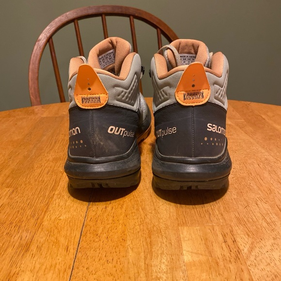 Salomon Women's Outpulse Mid GTX Gore-Tex Gray Ankle Hiking Boots Size 8 US - Picture 3 of 15